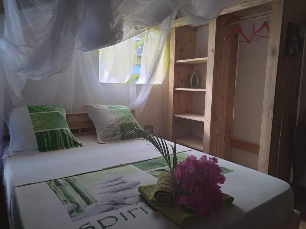 Kaz Creole Aventure Tropicale Insolite, Fibre, Jardin Et Jacuzzi Prives Saint-Francois  Exterior photo